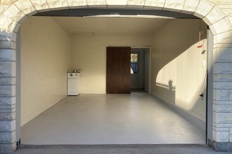 Photo of property in 10 Taupata Street, Redcliffs, Christchurch, 8081