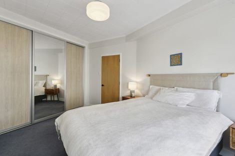 Photo of property in Wharenui Apartments, 274 Oriental Parade, Oriental Bay, Wellington, 6011