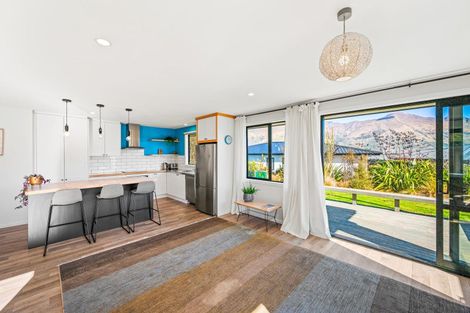 Photo of property in 19 Matipo Street, Wanaka, 9305