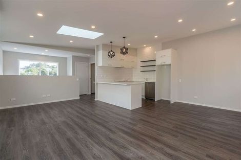 Photo of property in 1a Court Road, Tawa, Wellington, 5028