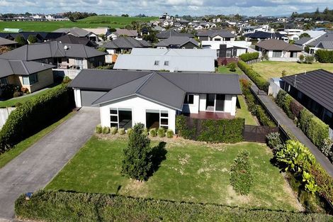 Photo of property in 10 Wentworth Lane, Waiwhakaiho, New Plymouth, 4312