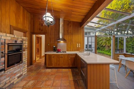 Photo of property in 5 Queen Street, Northcote Point, Auckland, 0627