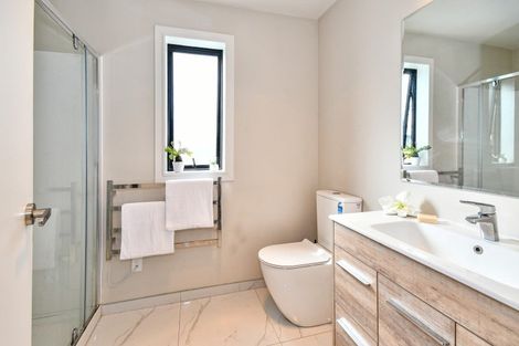 Photo of property in 27a Poruru Close, Papakura, 2110