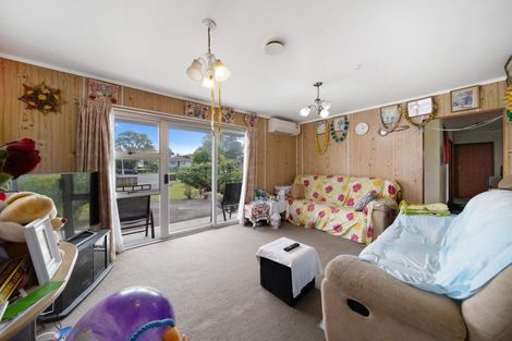 Photo of property in 15 Penderford Place, Mangere East, Auckland, 2024