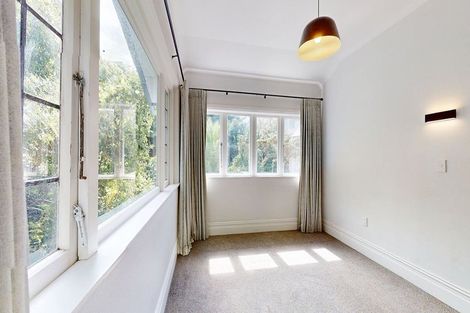 Photo of property in 44 Aurora Terrace, Kelburn, Wellington, 6012