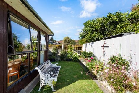 Photo of property in 51c Church Road, Taradale, Napier, 4112