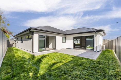 Photo of property in 22 George Yee Place, Taradale, Napier, 4112