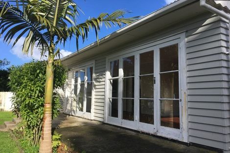 Photo of property in 26 Rathgar Road, Henderson, Auckland, 0610