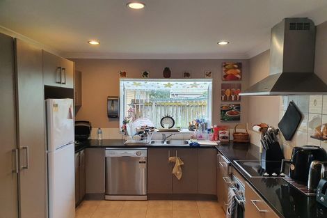 Photo of property in 32a Rimu Street, New Lynn, Auckland, 0600