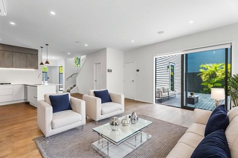 Photo of property in 6d O'halloran Road, Howick, Auckland, 2014