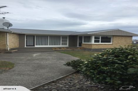 Photo of property in 104 Manawapou Road, Hawera, 4610