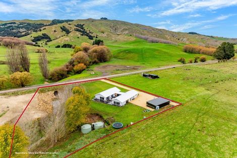 Photo of property in 2506 Kahuranaki Road, Elsthorpe, Havelock North, 4295