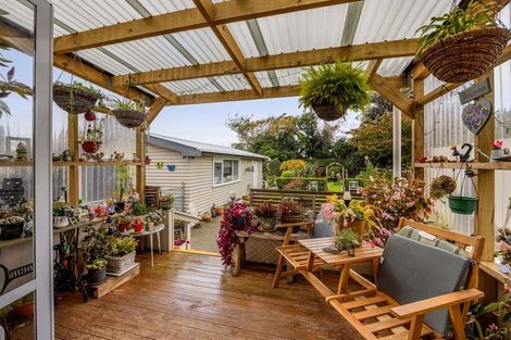 Photo of property in 50 Reid Avenue, Hawera, 4610