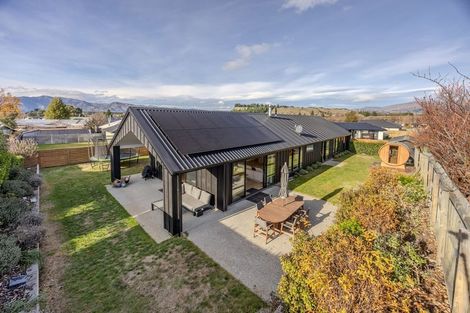 Photo of property in 7 Hebbard Court, Albert Town, Wanaka, 9305