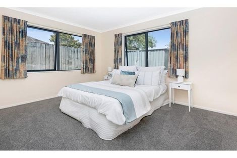 Photo of property in 15 Kilsyth Way, East Tamaki Heights, Auckland, 2016