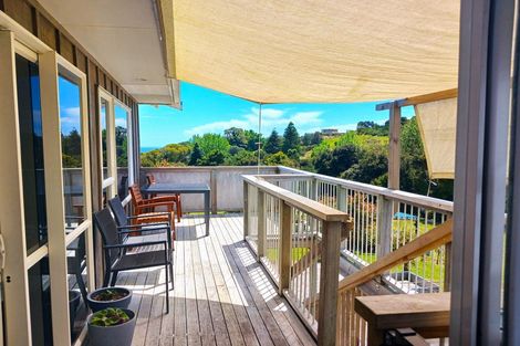 Photo of property in 11 Ocean View Road, Cable Bay, 0420