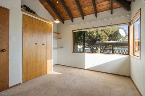 Photo of property in 2 Margaret Drive, Omokoroa, 3114