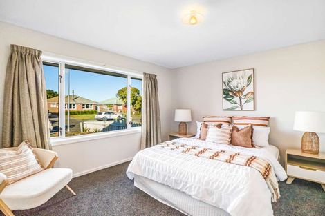 Photo of property in 19 Glenora Place, Hornby, Christchurch, 8042