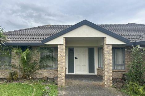 Photo of property in 10 Mullagh Place, East Tamaki Heights, Auckland, 2016