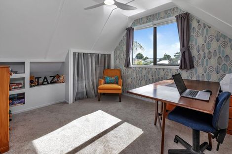 Photo of property in 1 Ishtar Place, One Tree Point, 0118