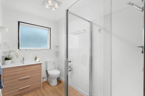 Photo of property in 1/6 Valerie Place, Redwood, Christchurch, 8051