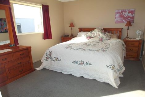 Photo of property in 42c Picton Avenue, Riccarton, Christchurch, 8011