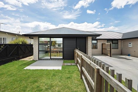 Photo of property in 2u2 Grange Avenue, Nawton, Hamilton, 3200