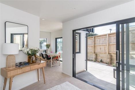 Photo of property in 26/104u Maupuia Road, Maupuia, Wellington, 6022