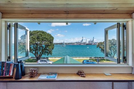 Photo of property in 28 Queens Parade, Devonport, Auckland, 0624