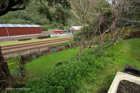 Photo of property in 56 Tilley Road, Paekakariki, 5034