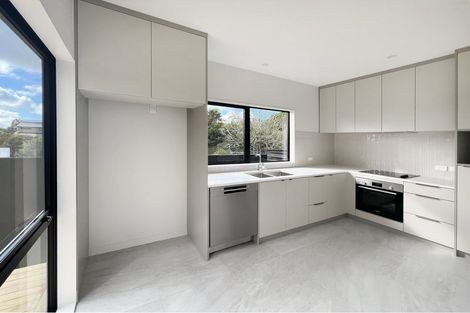 Photo of property in 4/29 Brandon Road, Glen Eden, Auckland, 0602