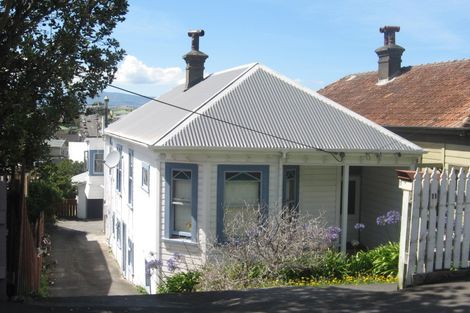 Photo of property in 11 Hinau Road, Hataitai, Wellington, 6021