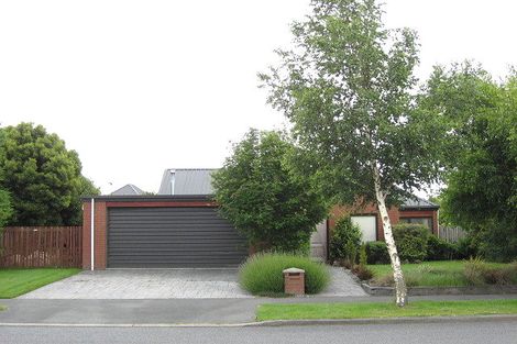 Photo of property in 42 Anglesea Avenue, Parklands, Christchurch, 8083