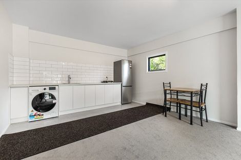 Photo of property in 4 Harford Place, Pakuranga Heights, Auckland, 2010