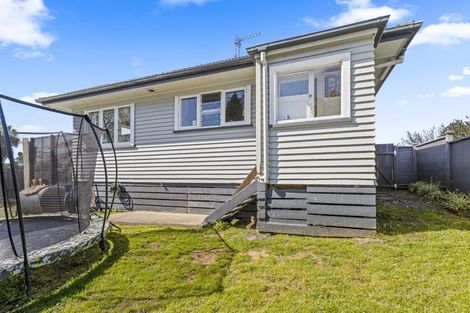 Photo of property in 73a Awaroa Road, Helensville, 0800