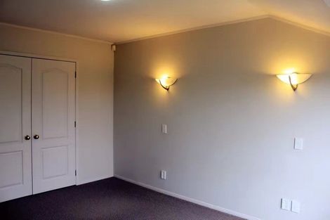 Photo of property in 123 Wiseley Road, West Harbour, Auckland, 0618
