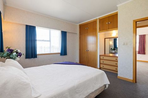 Photo of property in 13 Russleigh Drive, Dinsdale, Hamilton, 3204