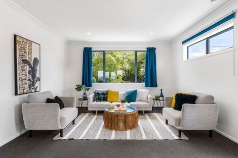 Photo of property in 32 Mandalay Terrace, Khandallah, Wellington, 6035
