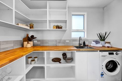 Photo of property in 178 South Road, Hawera, 4610