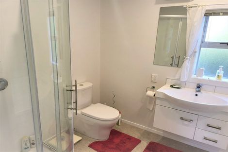 Photo of property in 90 Eden Street, Island Bay, Wellington, 6023