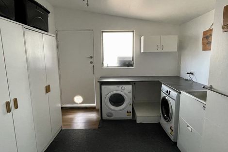 Photo of property in 18 Richmond Street, Cambridge, 3434