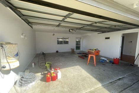 Photo of property in 7 Merlot Way, Te Atatu South, Auckland, 0610