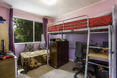 Photo of property in 24 Glenfinn Place, Massey, Auckland, 0614