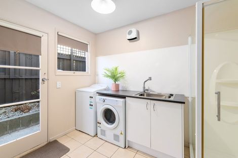 Photo of property in 18 Delaware Crescent, Russley, Christchurch, 8042