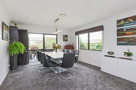 Photo of property in 3 Kensington Drive, Taradale, Napier, 4112