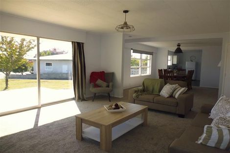 Photo of property in 17 Rakau Street, Havelock North, 4130