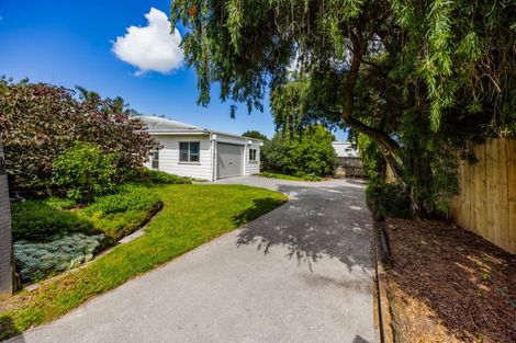 Photo of property in 2/25 Pulman Place, Clover Park, Auckland, 2019