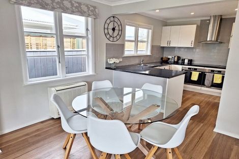 Photo of property in 28 John Street, Trentham, Upper Hutt, 5018