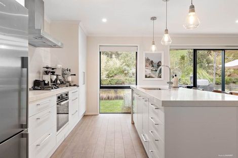 Photo of property in 13 Bale Way, Pukekohe, 2120