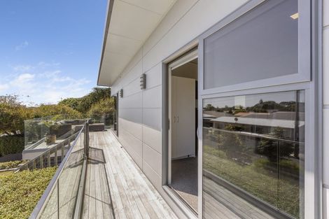 Photo of property in 1a Gordon Street, Glen Avon, New Plymouth, 4312